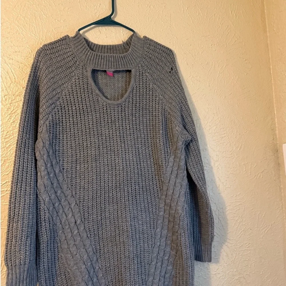 No Boundaries Gray knitted sweater dress with Keyhole XXL